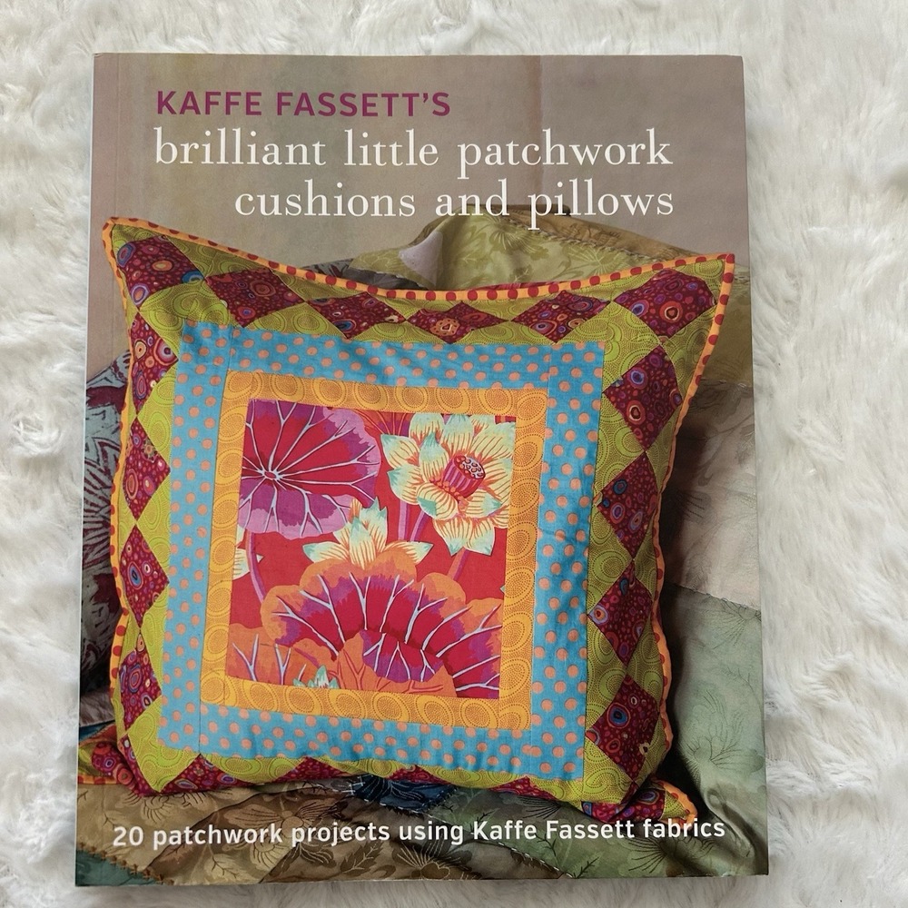 Lot of 5‎ Quilting Books by KAFFE FASSETT Patchwork Quilt Pillows Country Garden - Picture 10 of 13